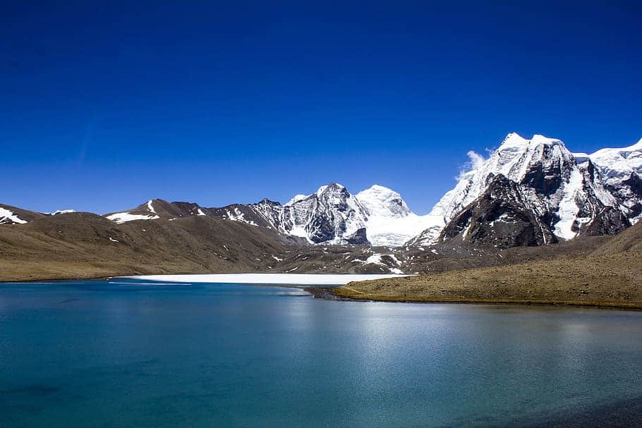 A view of Yumthang Valley Sikkim - an amazing travel destination