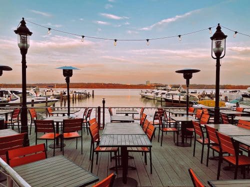 Amazing Waterfront Cafes 