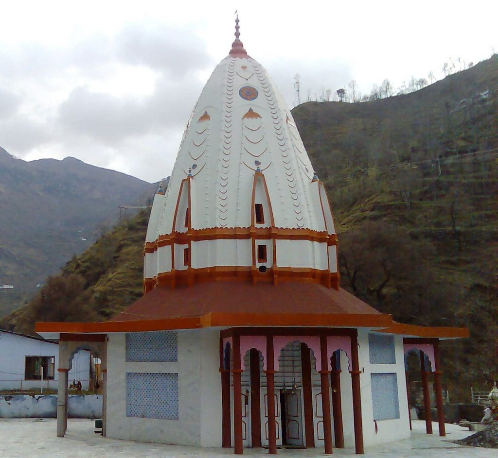   Temples in Jammu and Kashmir - Buddha Amarnath Temple Image credit Anaviljaiswal via Wikipedia Commons