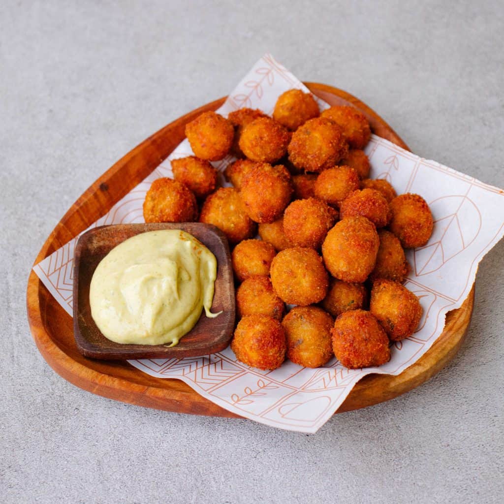 Eating places and great bars topping the Food and Wine Scene:   Cottage Cheese Poppers 