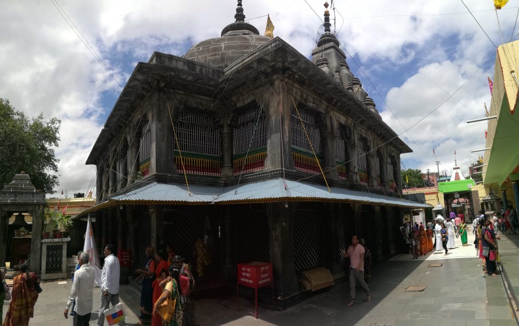 The Vishnu Pad Mandir is located in Gaya Bihar which was built by Maharani Ahilya Bai Holkar of Indore.Image courtesy: Surajkumar12111 via Wikipedia Commons