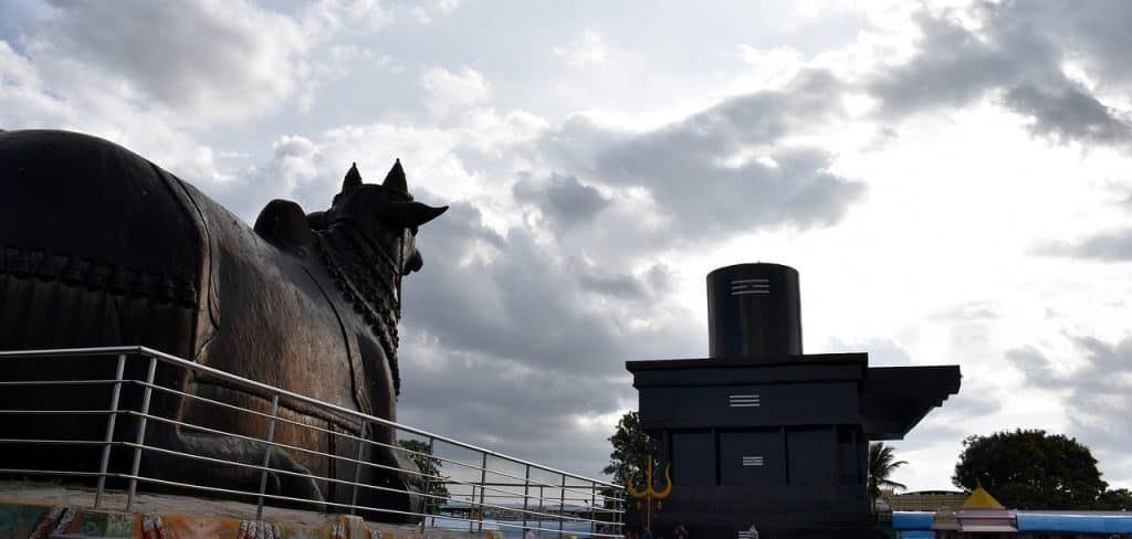 Temples in Karnataka - Kotilingeshwara temple