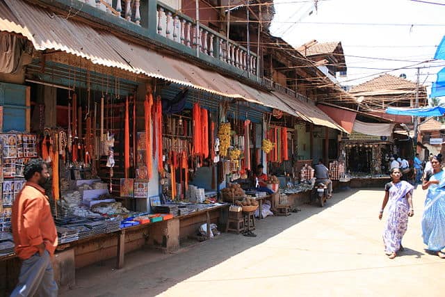 Street view Gokarna Image credit Uleli via Wikipedia Commons