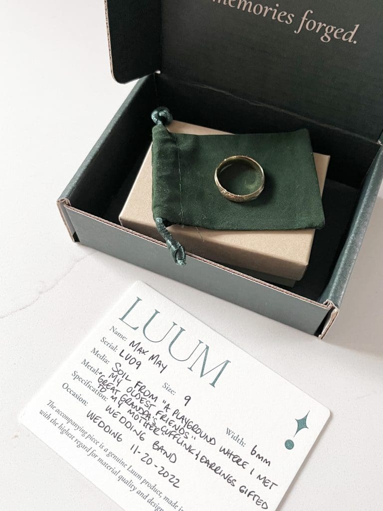 Jewellery Magic: Finished ring, with a certificate of authenticity.