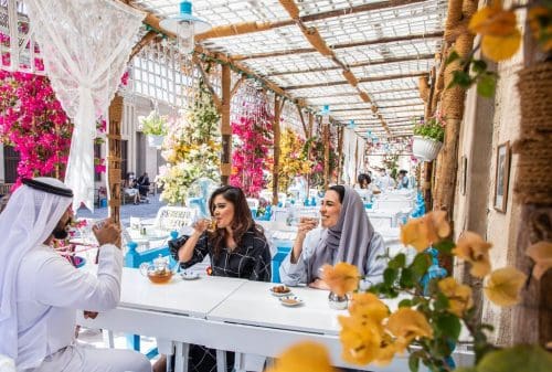 Pruebe los sabores de la tradición: descubriendo los principales destinos gastronómicos emiratíes de Dubái