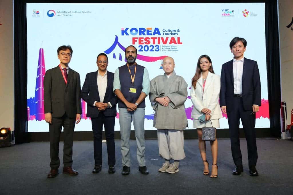 Spectacular Korean Festival 2023 finished in style 7 (L-R) Myongkil Yun, Riyaz Munshi, Roshan M. Thomas, Guru Wookwan, Anushka Sen and IL EUNG KIM at Korean Festival