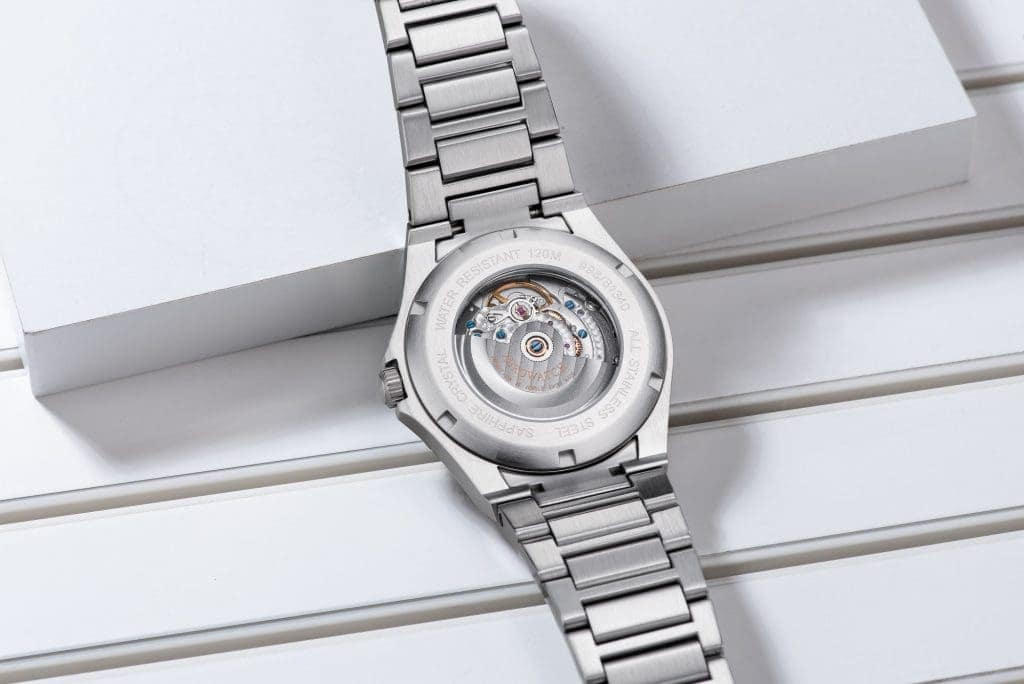 Undisputed success with Aerowatch - Milan Collection 5 60998 AA05 M_Movt