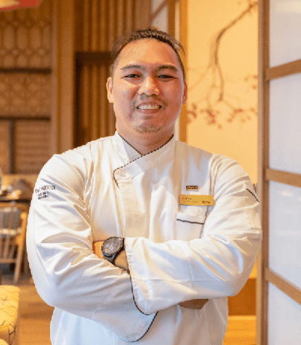 Chef Patrick John Gonzales Caballero chef de especialidad japonesa The Westin Kolkata Rajarhat