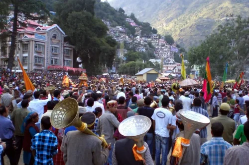 Dance, Music and Joy: 9 Indian Cities That Light Up with Navratri Festive Splendour 5 Kullu Dussehra main procession 1024x683 1 scaled Dance, Music and Joy: 9 Indian Cities That Light Up with Navratri Festive Splendour