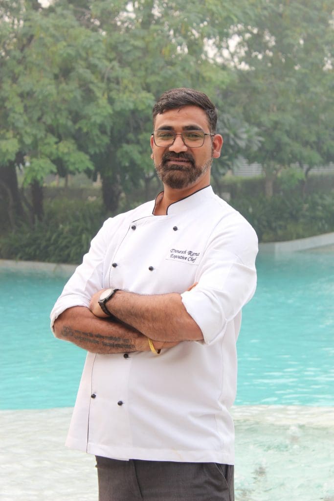 Chef Dinesh Rana chef ejecutivo Courtyard by Marriott Aravali Resort