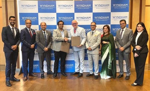 Firma del Wyndham Garden Lucknow City Center India