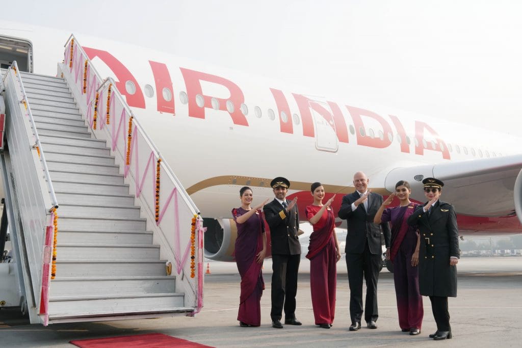 Air India recibe el primer avión Airbus A350 de la India con una nueva imagen de marca