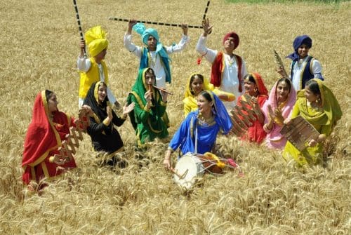 Harvest Festival ; Image courtesy Udit Sharma via Wikipedia Commons