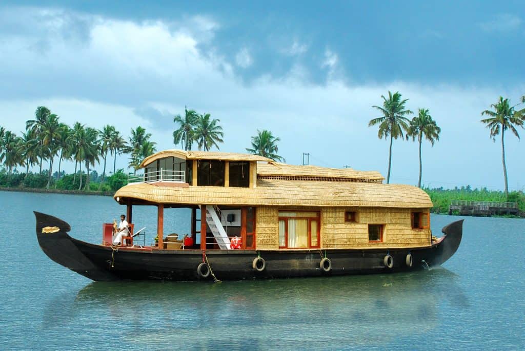 Houseboat Cruises in Alleppey 