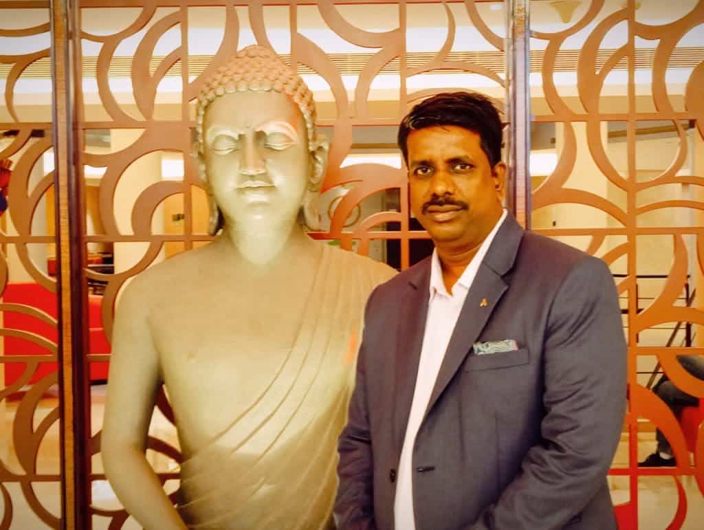 Santhosh EH Director de Finanzas Novotel Imagicaa Khopoli
