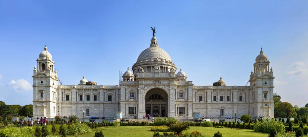  Victoria Memorial, Kolkata (Urban Luxuries and the Glitter of December Festivities)