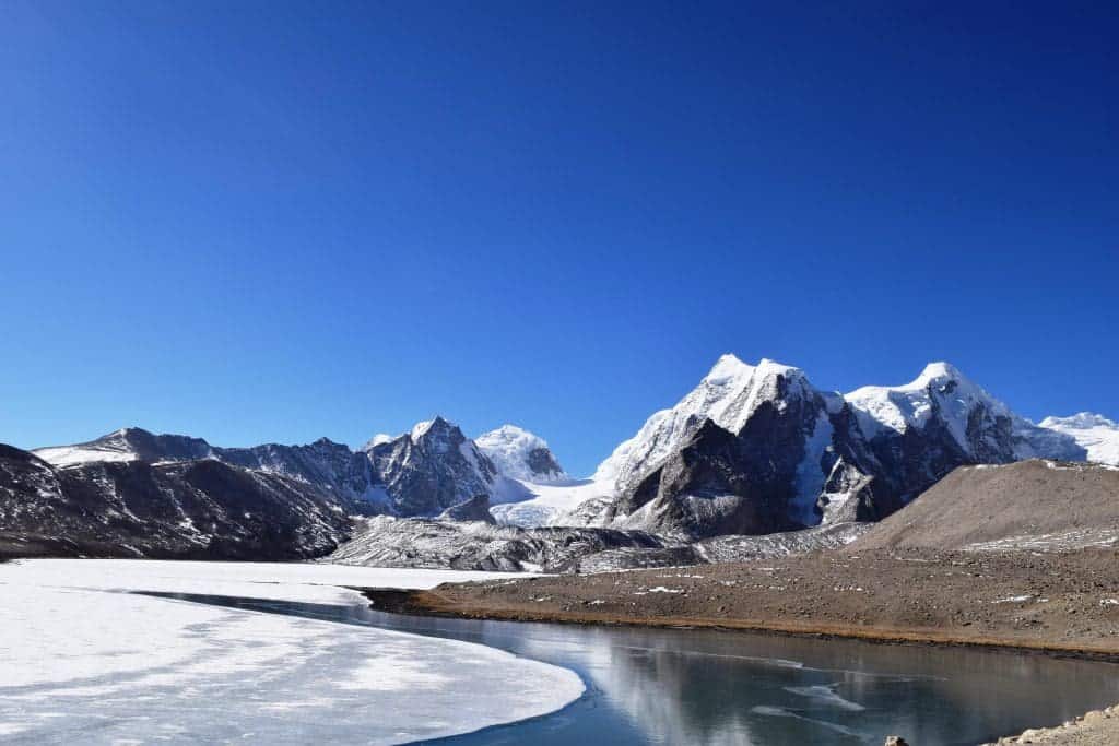 Gurudongmar Lake- Sikkim (Image courtesy: Wikimedia Commons)