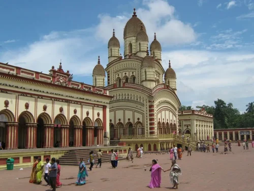 1280px Dakhineshwar Temple beside the Hoogly West Bengal 1024x768 1 scaled 10 Beautiful Temples in West Bengal which are a must-visit