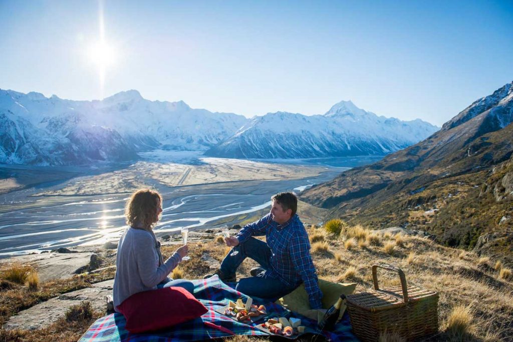 New Zealand's Mount Cook (Honeymoon Havens for the Ultimate Romantic Escape)
