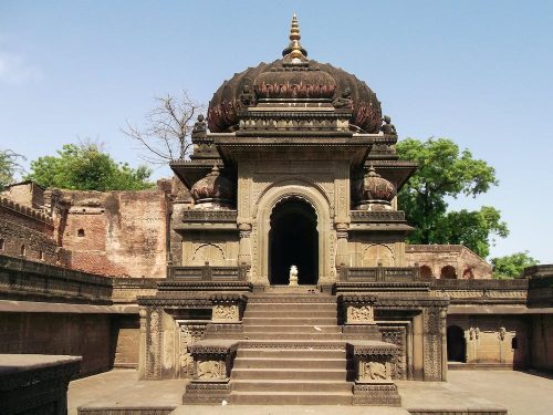 free photo of by kunst bygning arkitektur scaled Sacred Stones: The 7 Famous Shiva Temples of Madhya Pradesh