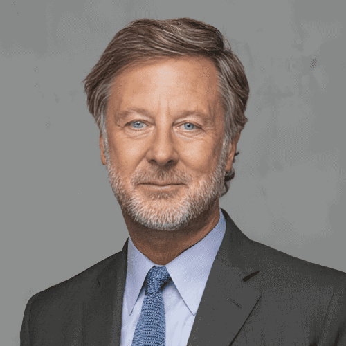 Accor continues to transform India's Hospitality Sector through Strategic Expansion 4 Sebastien Bazin Accor continues to transform India's Hospitality Sector through Strategic Expansion