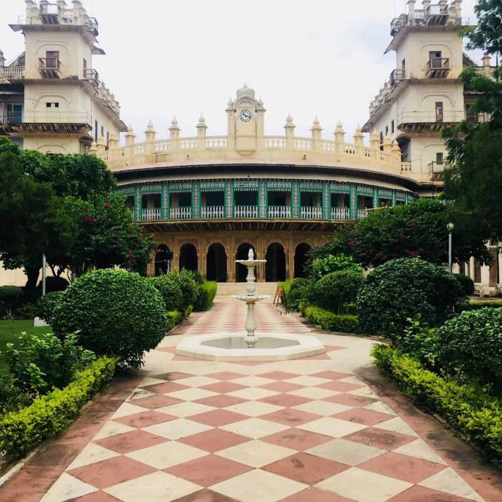 Moti Mahal (Madhya Pradesh Revolutionizes Heritage Tourism with Cutting-Edge Technology for the Celebrations of World Heritage Day.)