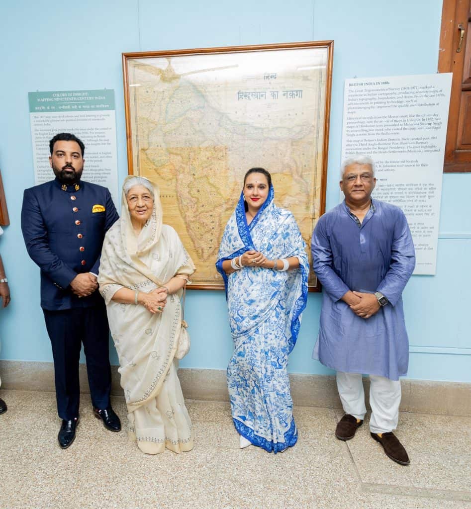 Maharaj Kumar Dr. Lakshyaraj Singh Mewar of Udaipur; Rajmata Shubhanginiraje Gaekwad of Baroda; Maharani Radhikaraje Gaekwad of Baroda and Maharaj Samarjitsinh Gaekwad of Baroda -
Former Royals of Udaipur and Baroda inaugurated the global exhibition at Maharaja Fatesingh Museum