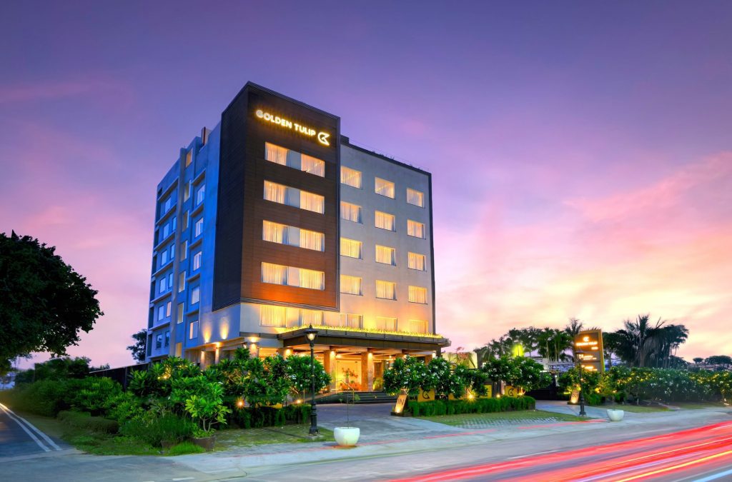 Sarovar Hotels and Om Royale Group celebrate the grand opening of Golden Tulip Agra 1 Sarovar Hotels and Om Royale Group celebrate the grand opening of Golden Tulip Agra