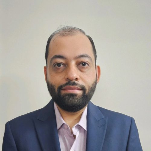 CRISIL Ratings: Revenue growth of organised luggage makers to halve to 8-10% 1 Himank Sharma, Director, CRISIL Ratings Revenue growth of organised luggage makers to halve to 8-10%