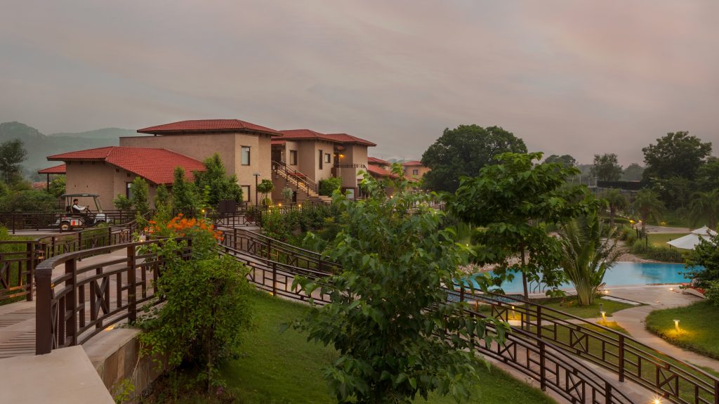 Abhishek Hissaria: Eco Elite 5.3 acre Aamaghati Resort 2 Aamaghati Wildlife Resort