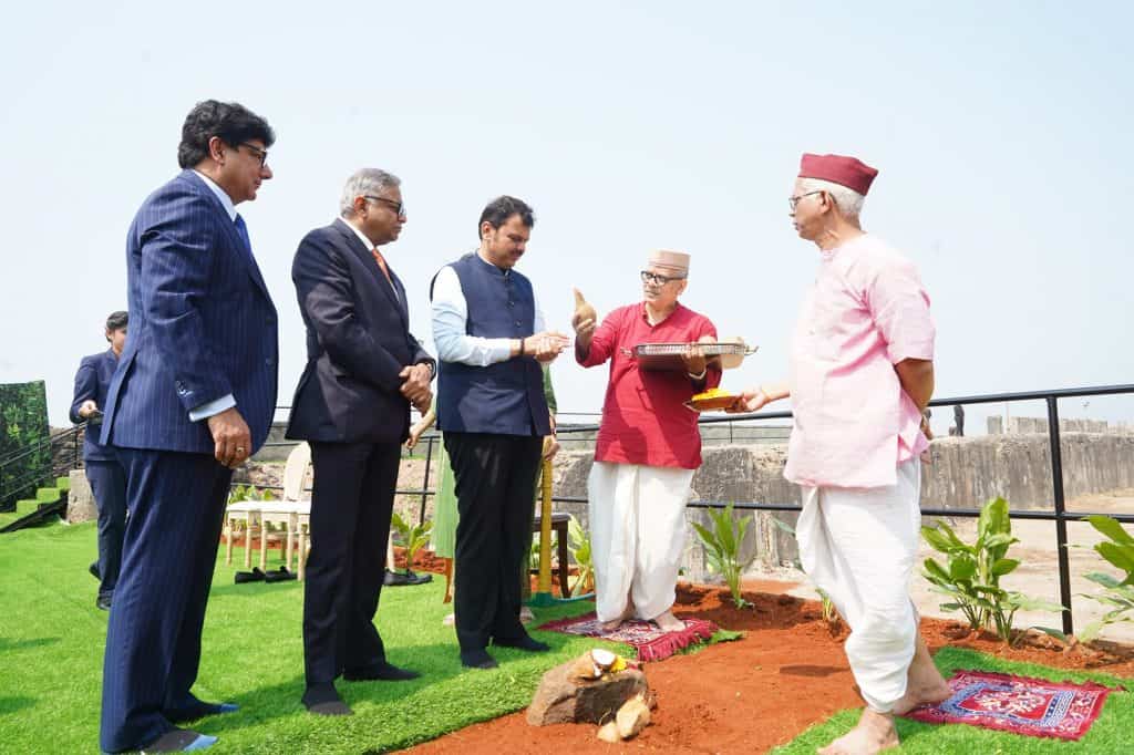 IHCL announces Taj Bandstand Mumbai; A new chapter in the iconic Taj's legacy 2 Bhoomi Pujan: Puneet Chhatwal, Managing Director and CEO, IHCL with N. Chandrasekaran, Chairman, Tata Sons and Devendra Fadnavis, Chief Minister, Maharashtra at the Bhumi Pujan of the Taj Bandstand