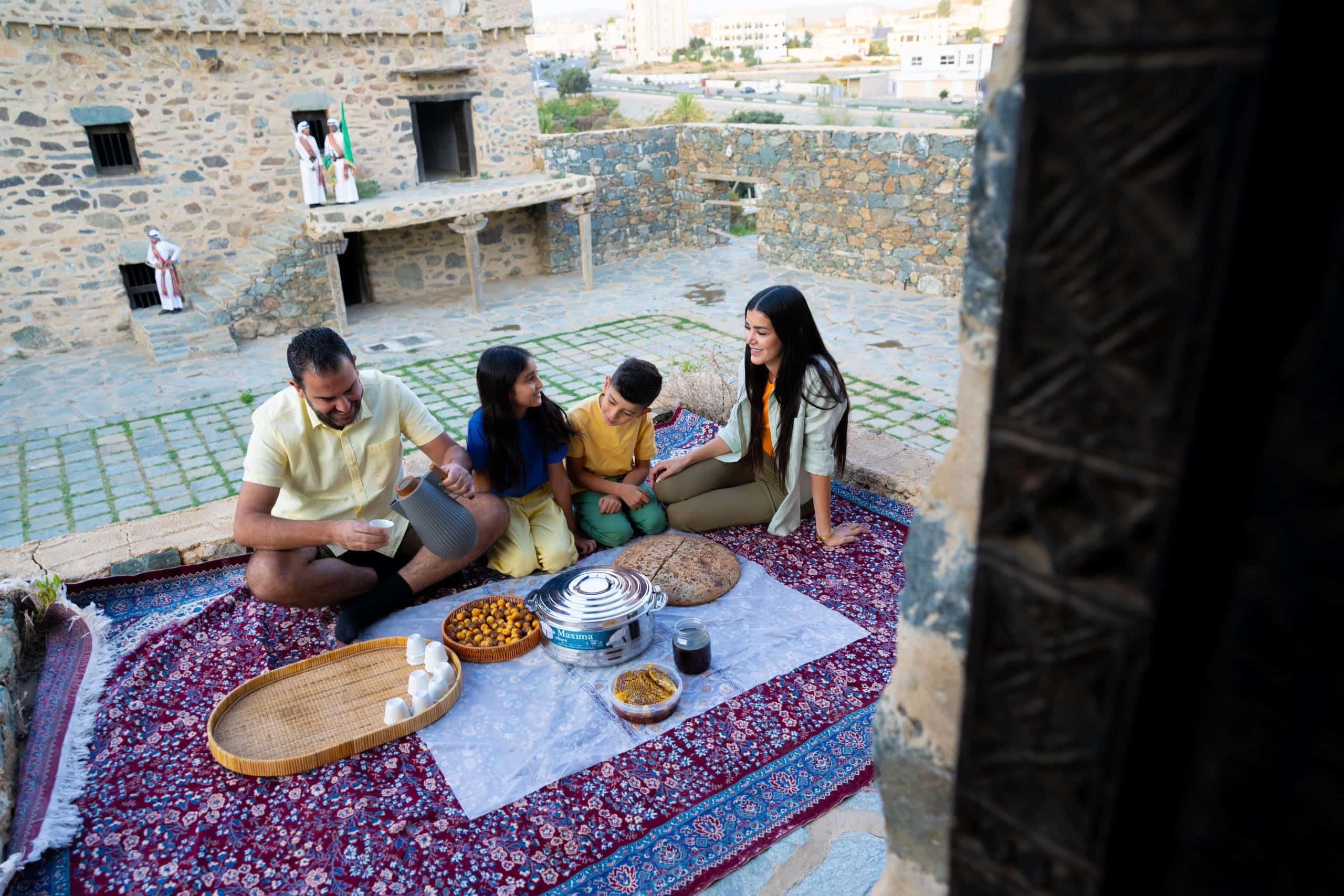Discover Top Vegetarian-Friendly Restaurants in Saudi 1 In cities like Riyadh and Jeddah, as well as smaller towns, vegetarian-friendly dishes are accessible and increasingly common.