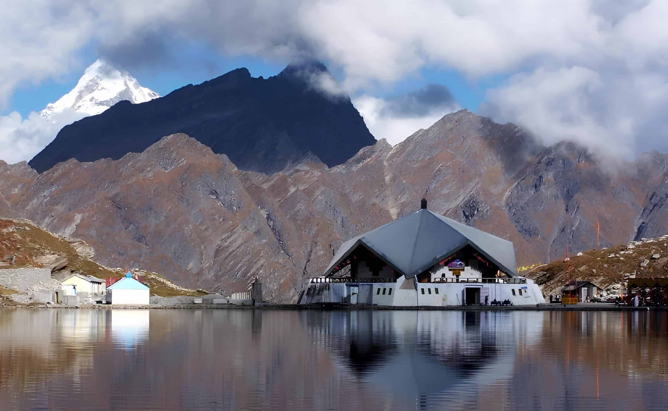 Sacred Journeys 2025: Spiritual Travel for the Curious Soul in India 4 Hemkund Sahib is the world’s highest Gurudwara, perched at an altitude of 4,632 metres. sacred journey