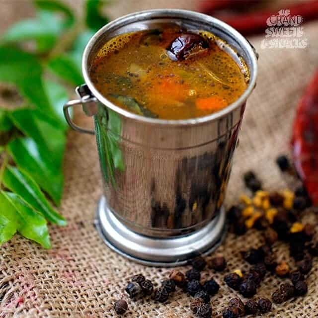 Easy to prepare and requiring minimal ingredients, pepper garlic rasam is often the go-to recipe when one seeks warmth and relief from seasonal ailments. Image courtesy: The Grand Sweets and Snacks via Wikkimedia commons