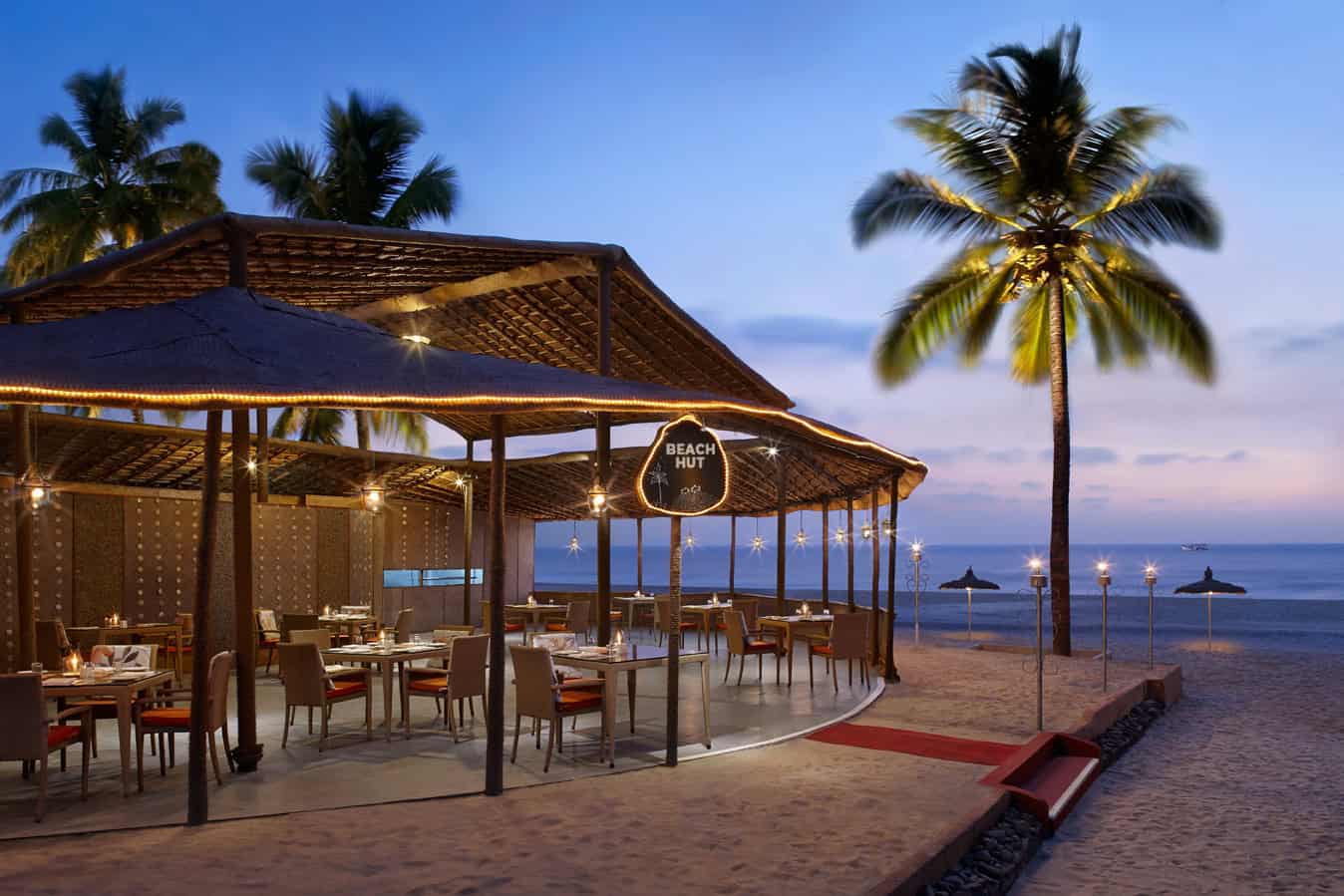 Caravela’s location allows families to turn weddings into holidays