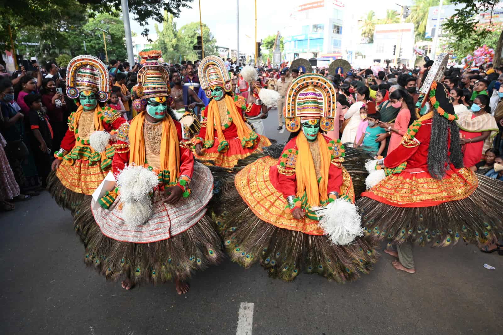 Arjuna Nritham, also called Mayilpeeli Thookam, is a temple-allied dance endemic to south-central Kerala. Characterized by peacock-feathers, the performance essays the middle-Pandava Arjuna’s devotion for goddess Bhadrakali. Kottayam and Alappuzha are the homesteads of this art-form.