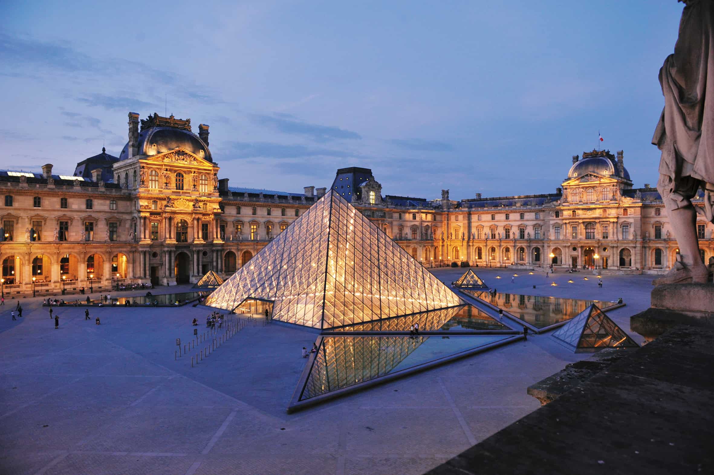 The timepiece will be displayed at the Musée du Louvre in Paris from 17 September to 12 November 2025