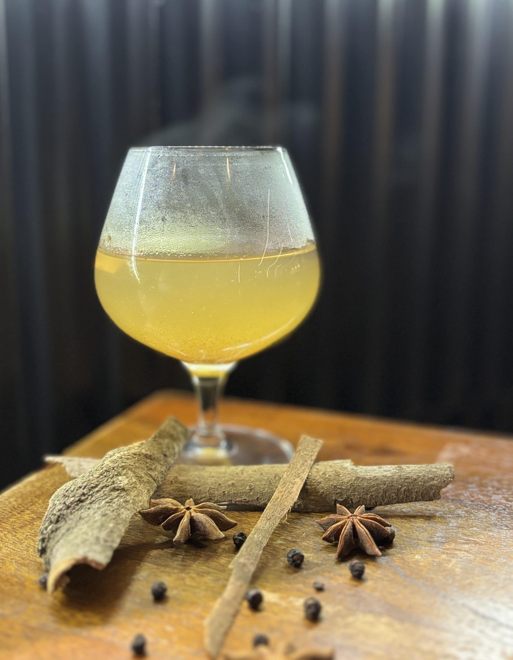 A timeless classic meets Indian winter warmth. Victor Dukru’s version builds on brandy’s mellow depth and adds apple juice, honey and whole spices to create a comforting hug in a glass. The steam carries hints of cinnamon, cloves and star anise, while a bright touch of lime ties the flavours together. Perfect for evenings when the air turns sharp.