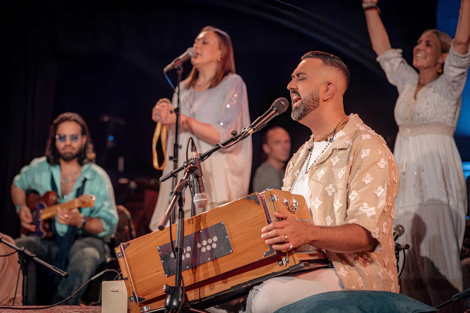 Bhajan clubbing events in Mumbai, Bengaluru, Delhi and Pune often see anywhere between 150 and 300 participants