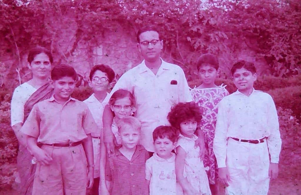 Patu Keswani (Front Row, Center) With His Father’s Family