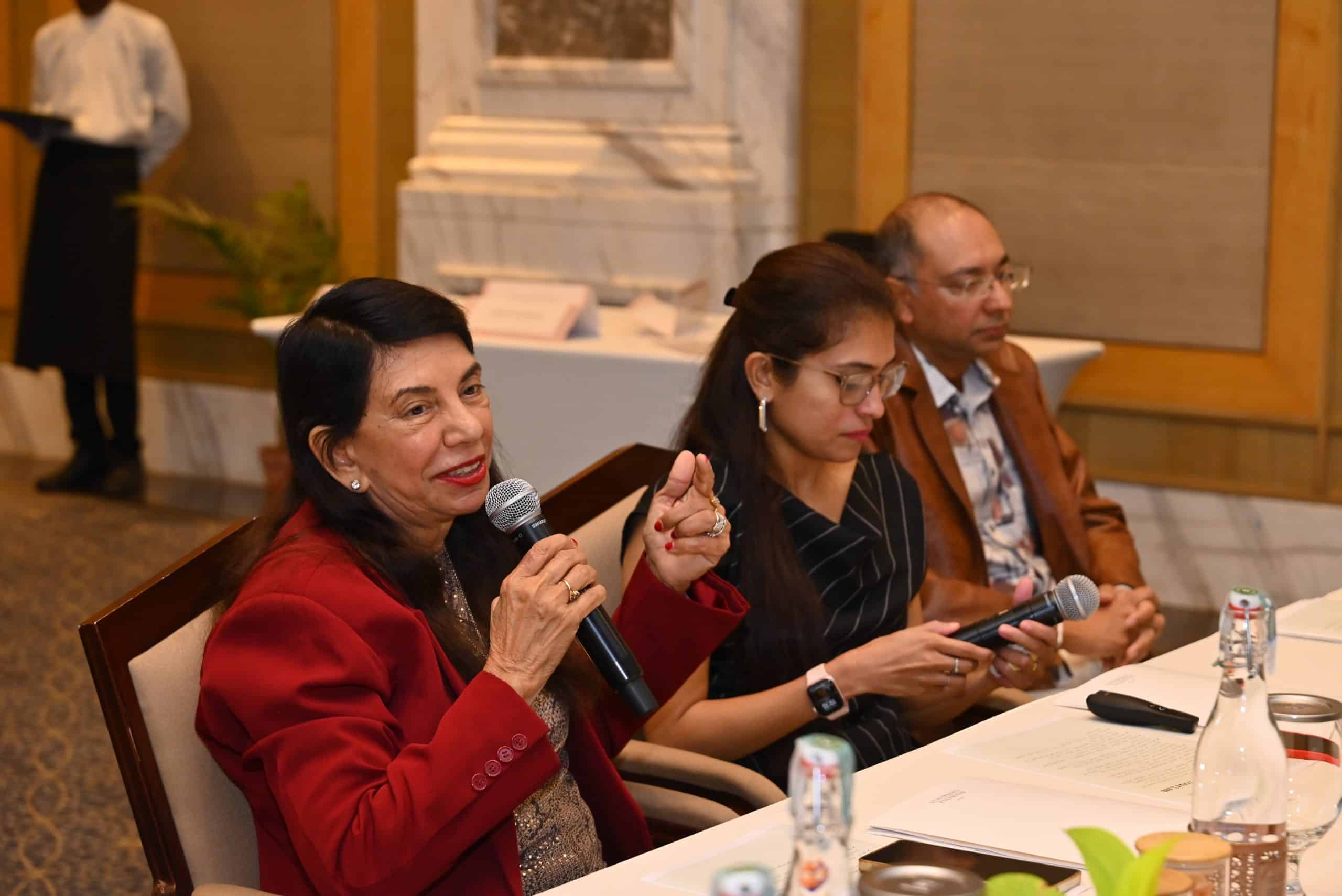 Kamal Gill, Executive Editor & Managing Director, Gill India Group, moderates the South African Tourism Corporate Think Tank in Kolkata