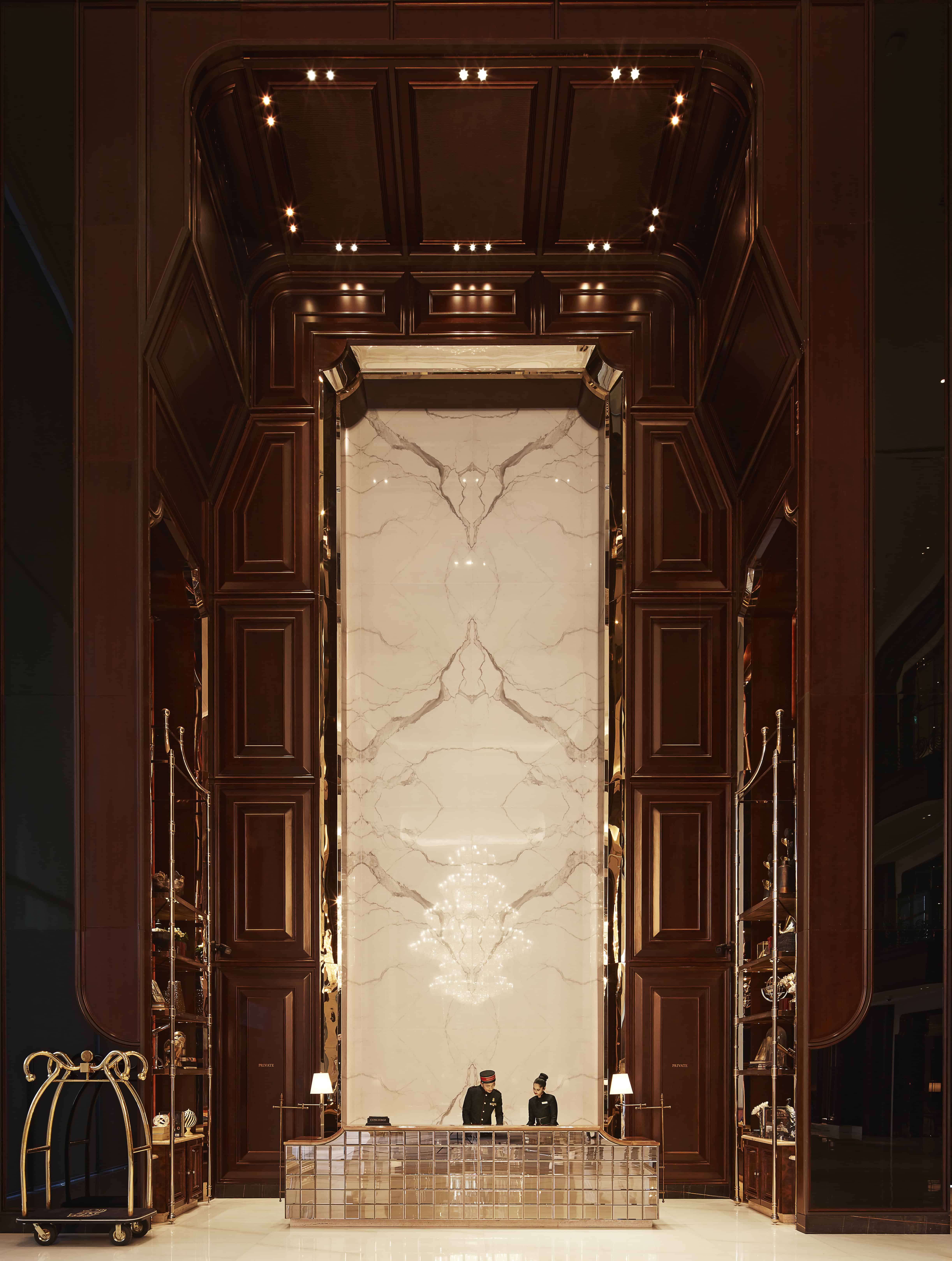 Concierge, Ritz-Carlton Pune