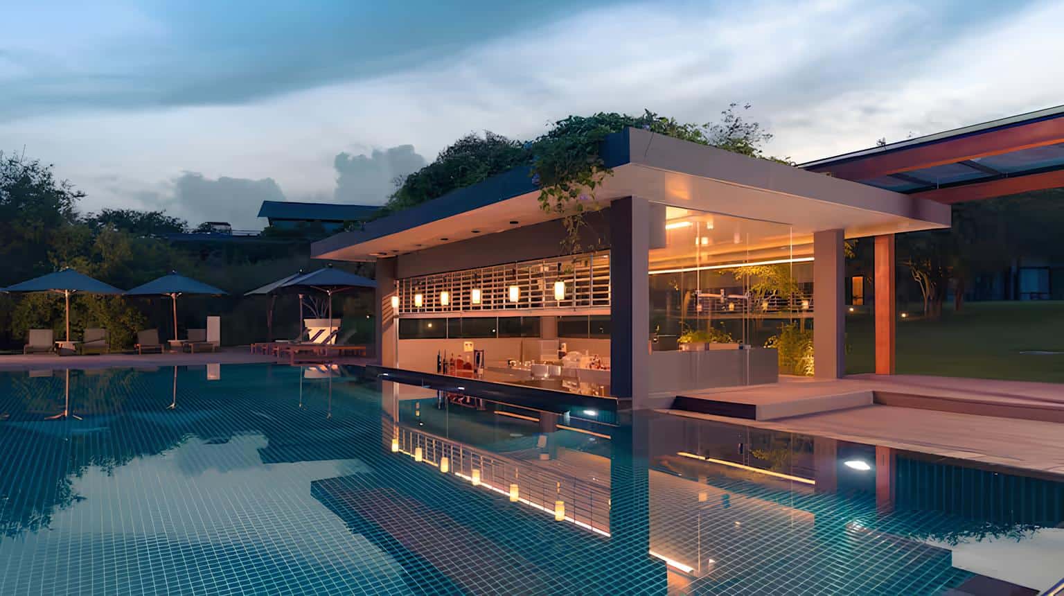 The 75 metre swimming pool winds along the contours of the property with a quiet ease, including the Hornbill Bar & Lounge