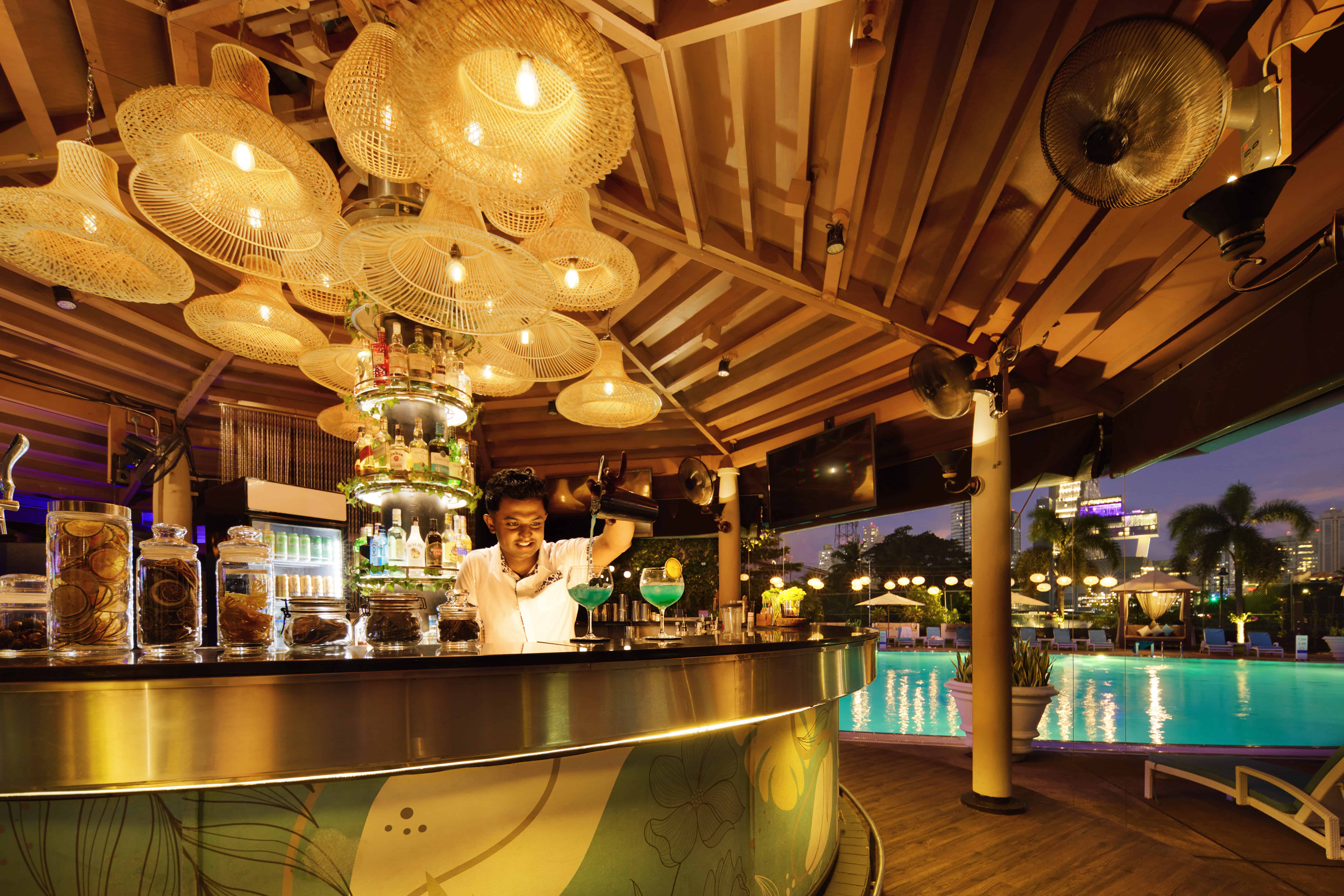 SunsetBlu Bar, Hilton Colombo