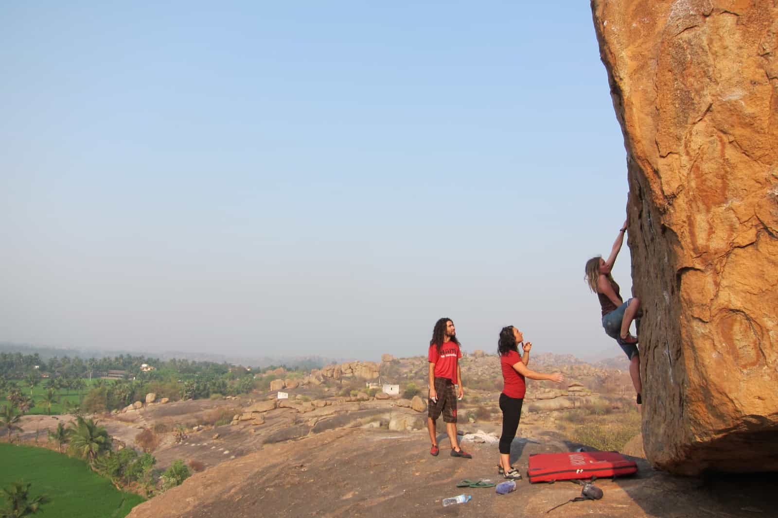 huge spread of bouldering opportunities across the wider Hampi area with significant variety Image Courtesy: Wikimedia Commons