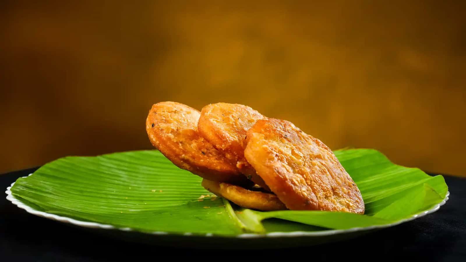 Ari Pathiri. Image Courtesy: Kerala Tourism