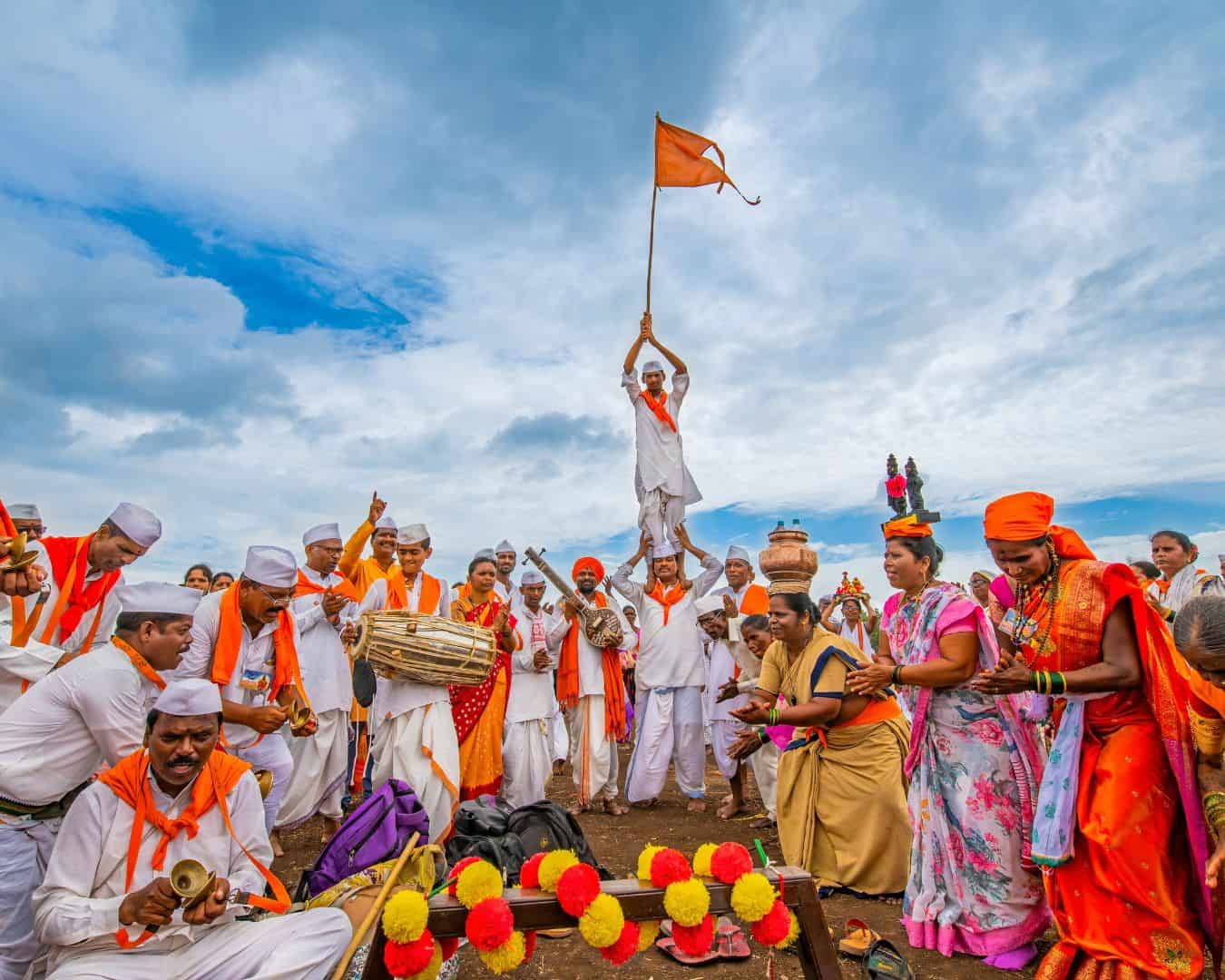 Santanchi Bhumi during the month of Ashadh. Wari Ringan