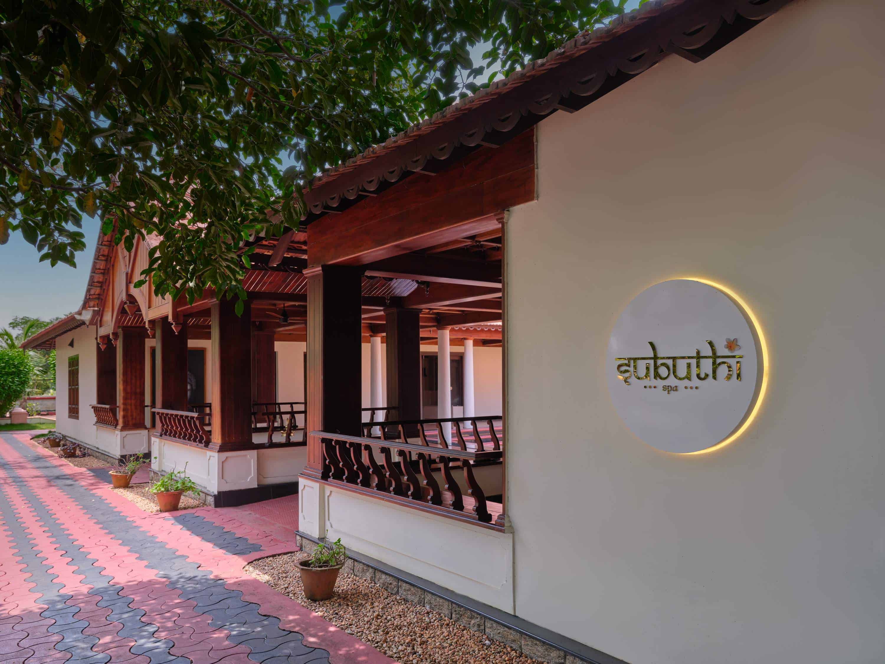 Subuthi Spa, Sterling Lake Palace Alleppey
