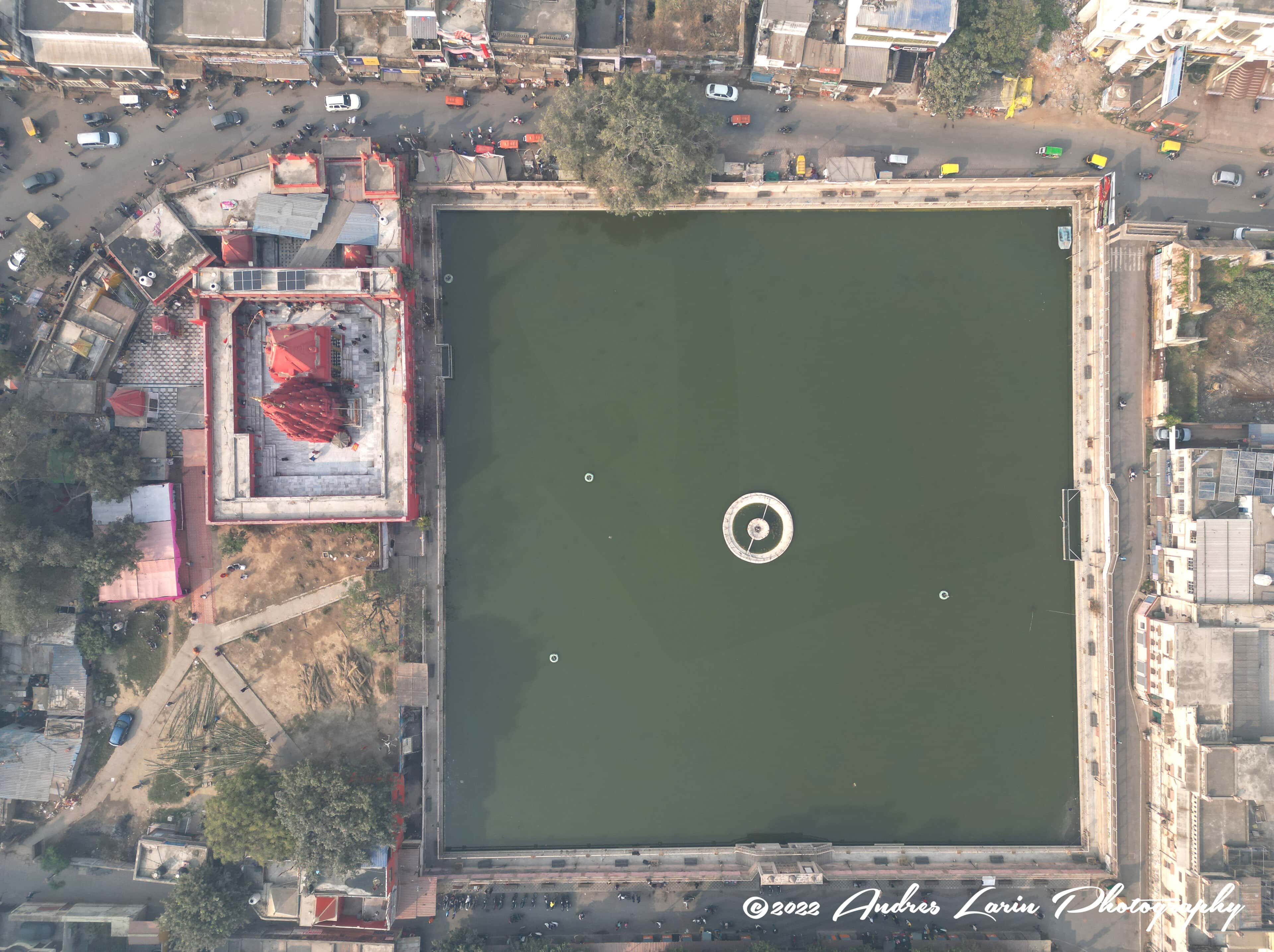 Drone shot of a Durga Temple in Varanasi. Image Courtesy: Wikimedia Commons