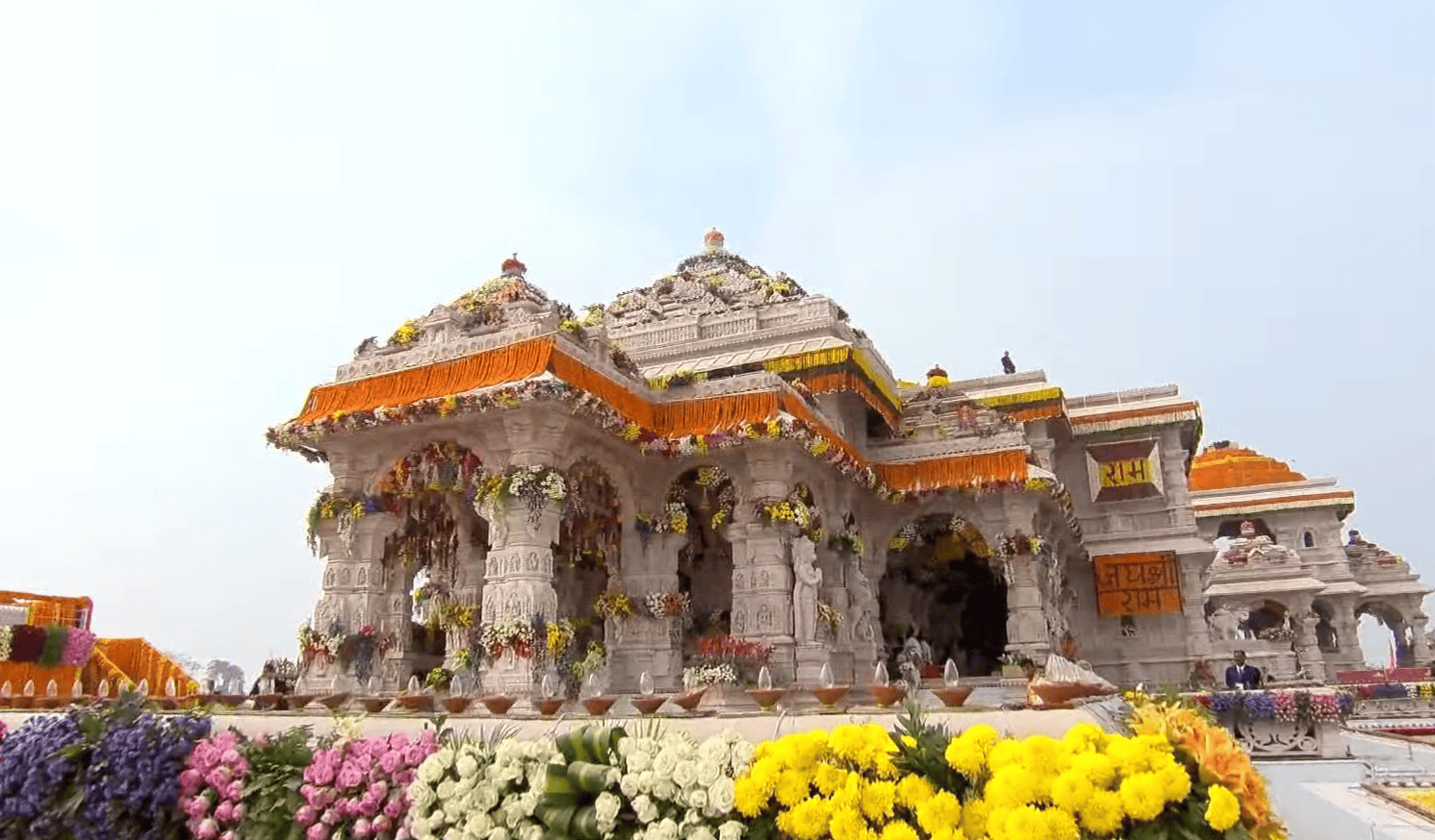 Ram Mandir, one of the Unforgettable Spiritual Experiences in Ayodhya. Image Courtesy: Wikimedia Commons